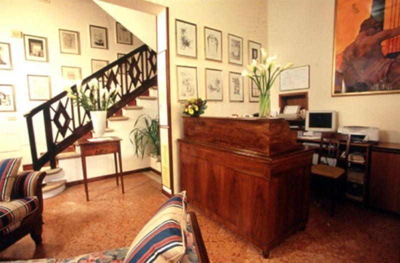 Hotel Torcolo "Residenze Del Cuore" Verona Bagian luar foto