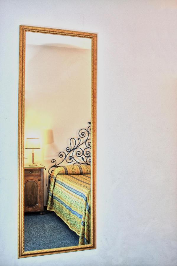 Hotel Torcolo "Residenze Del Cuore" Verona Bagian luar foto