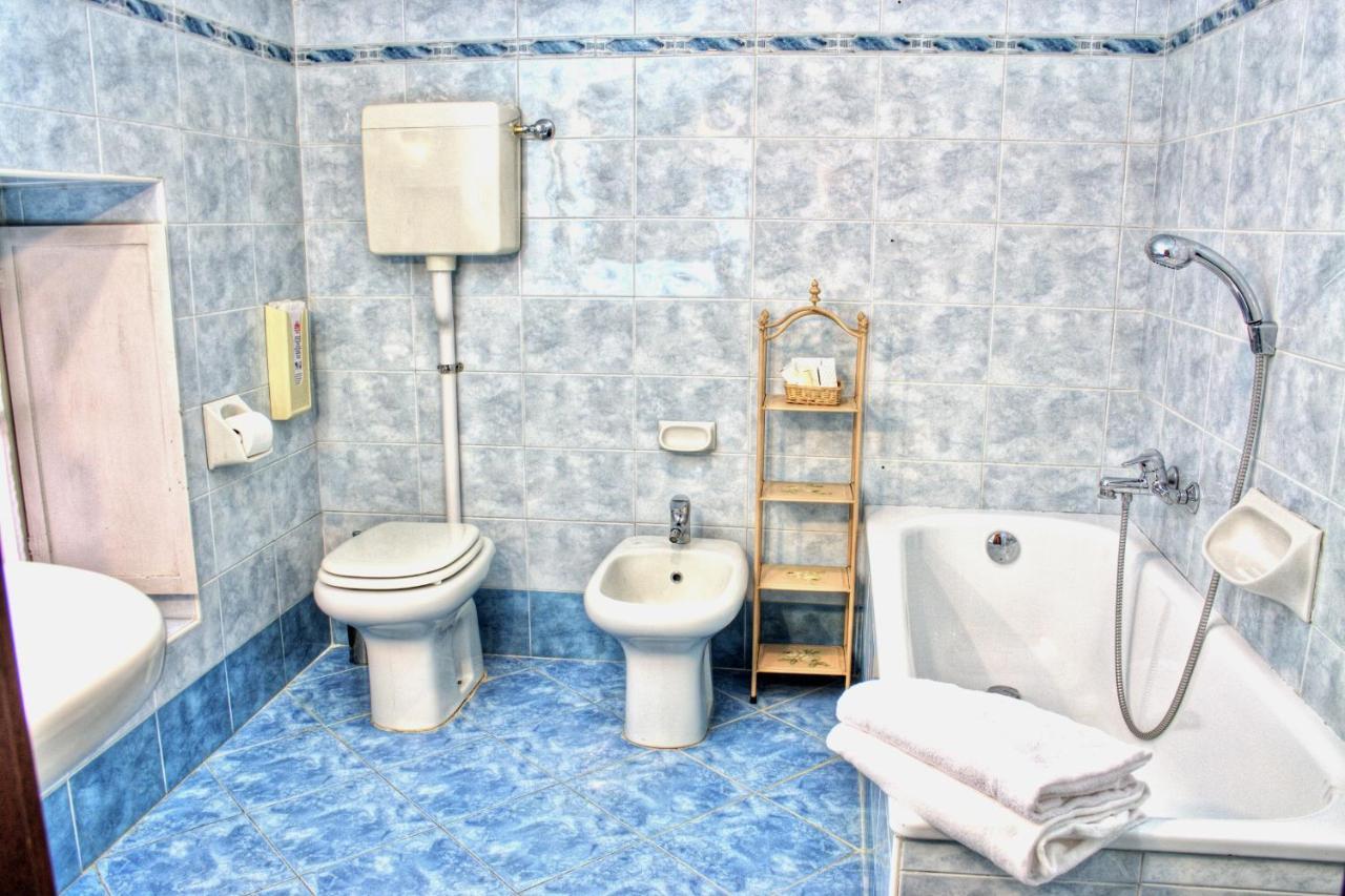 Hotel Torcolo "Residenze Del Cuore" Verona Bagian luar foto